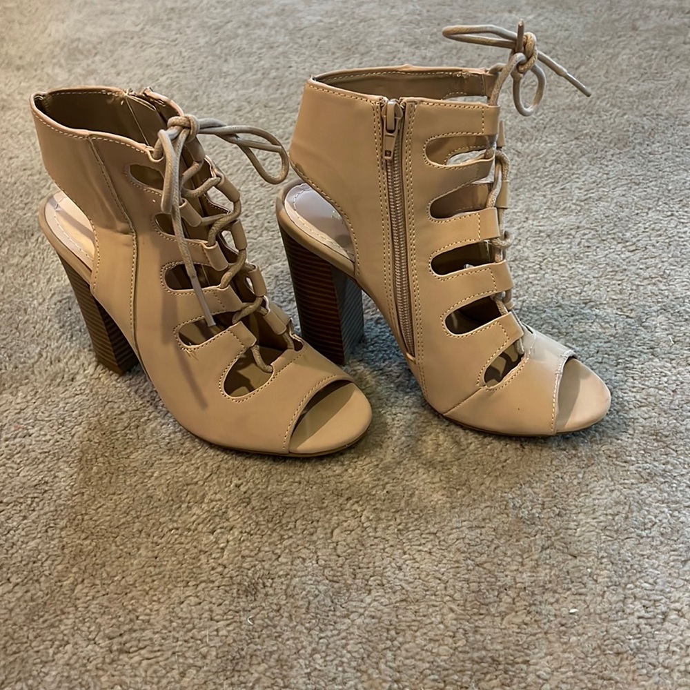 Bamboo tie up heels